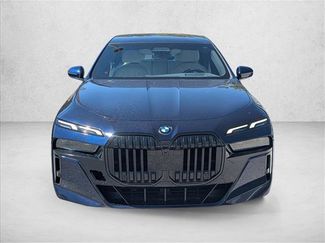 Certified 2023 BMW 760i xDrive video 2