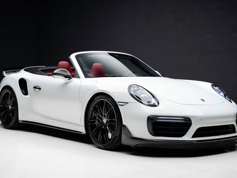 Used 2019 Porsche 911 Turbo image 90