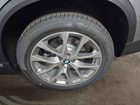 New 2026 BMW X5 xDrive40i w/ Climate Comfort Package AWD/4WD image 36