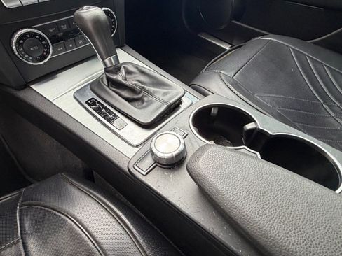 Used 2014 Mercedes-Benz C 250 Sedan image 22