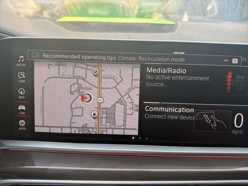 Used 2022 BMW X5 xDrive40i w/ M Sport Package image 12