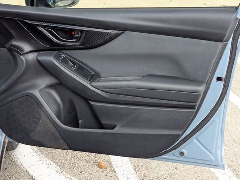 Used 2023 Subaru Crosstrek 2.0i Premium image 28