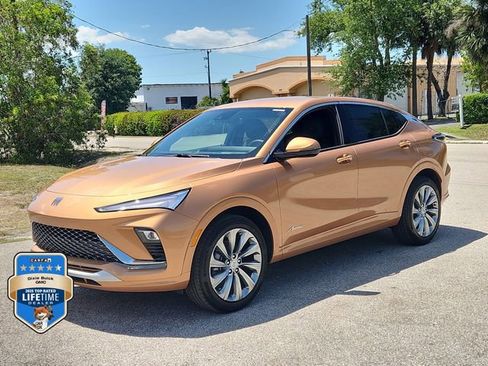 New 2026 Buick Envista Avenir FWD image 2