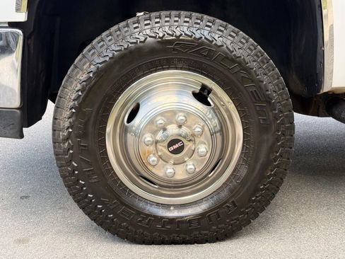 Used 2007 GMC Sierra 3500 W/T AWD/4WD image 12