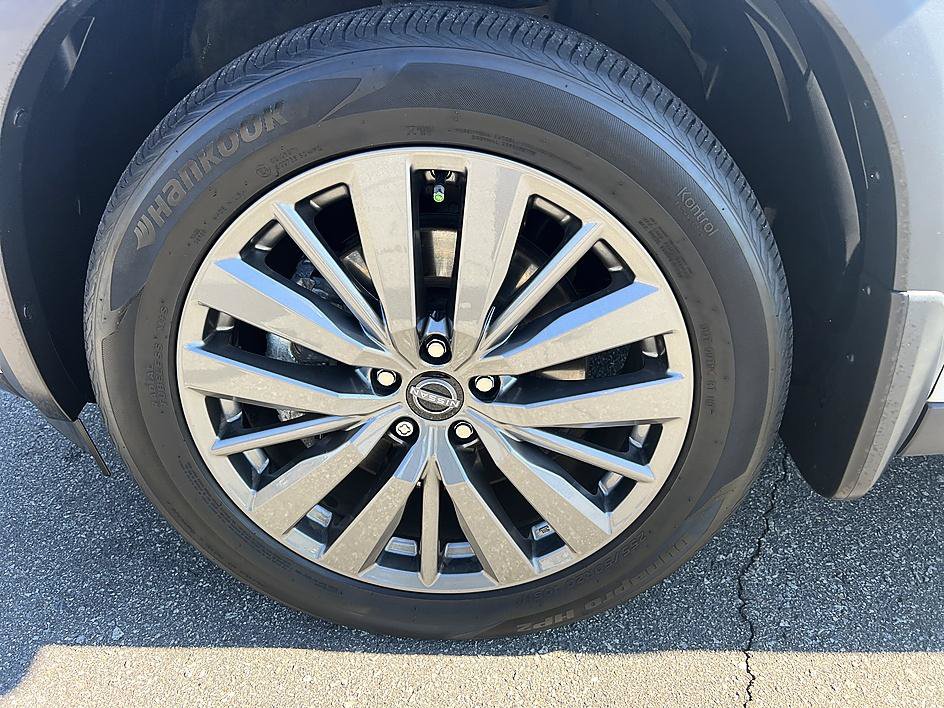 Certified 2025 Nissan Pathfinder SL w/ SL Premium Package FWD image 9