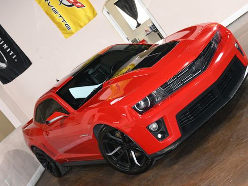 Used 2013 Chevrolet Camaro ZL1 w/ Gray Stripe Package RWD image 77