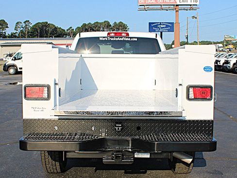 Used 2025 RAM 2500 Tradesman AWD/4WD image 17