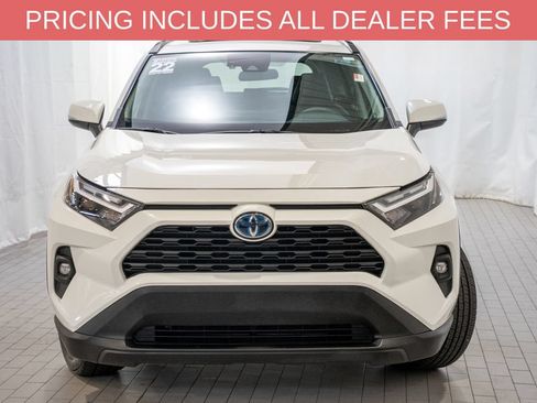 Used 2022 Toyota RAV4 XLE Premium AWD/4WD image 2