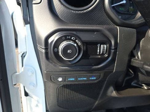 Used 2025 Jeep Wrangler Unlimited Rubicon 4xe w/ Safety Group image 17