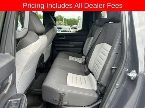 Used 2025 Toyota Tacoma TRD Off-Road w/ TRD Off Road Upgrade Package AWD/4WD image 12