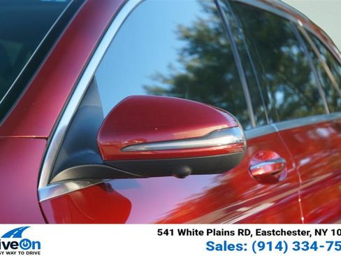 Used 2020 Mercedes-Benz GLC 63 AMG 4MATIC image 33