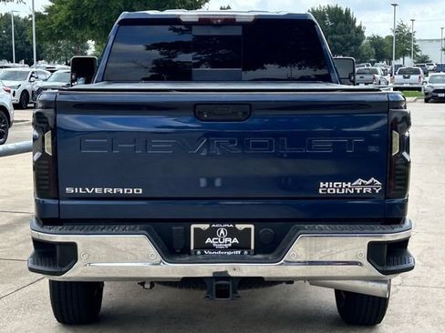 Used 2020 Chevrolet Silverado 2500 LTZ w/ LTZ Premium Package AWD/4WD image 5