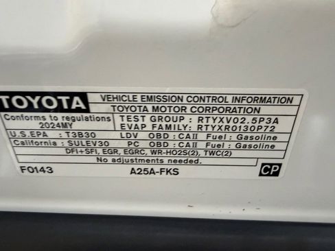 Used 2024 Toyota Camry SE FWD image 40