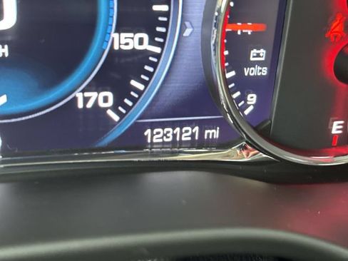 Certified 2019 GMC Acadia Denali AWD/4WD image 22
