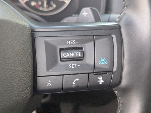 Certified 2025 Nissan Rogue SV AWD/4WD image 28