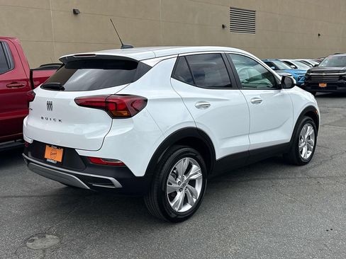 Used 2025 Buick Encore GX Preferred FWD image 3