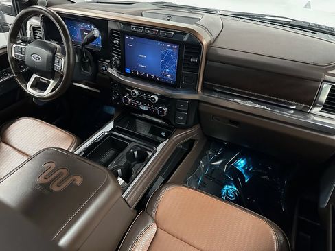 Used 2024 Ford F350 King Ranch AWD/4WD image 12
