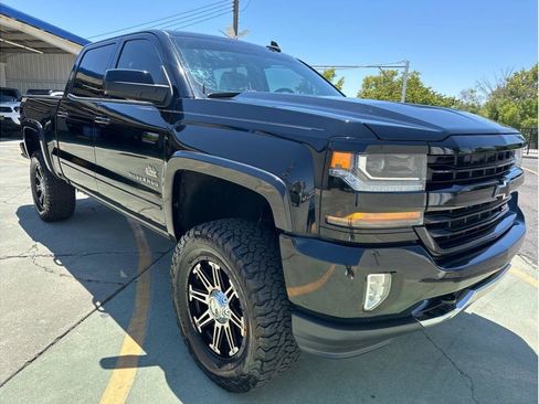 Used 2017 Chevrolet Silverado 1500 LT w/ All Star Edition image 6