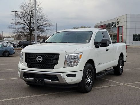 Used 2024 Nissan Titan SV w/ SV Utility Package AWD/4WD image 2