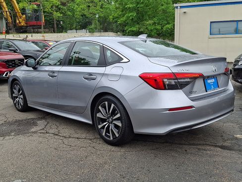 Used 2023 Honda Civic EX image 4