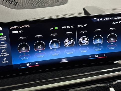 Used 2023 BMW X7 xDrive40i w/ M Sport Package image 27