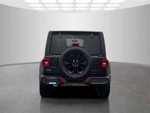 Certified 2022 Jeep Wrangler Unlimited Sahara w/ Cold Weather Group image 6