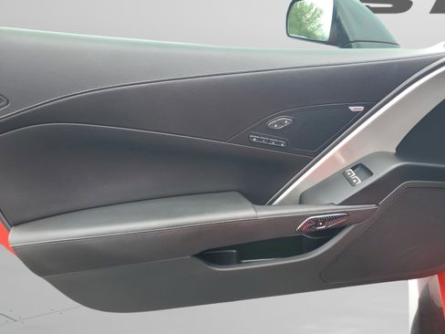 Used 2017 Chevrolet Corvette Z06 RWD image 14