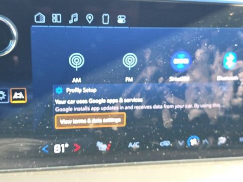 Used 2024 Chevrolet Traverse LT w/ Midnight/Sport Edition image 17