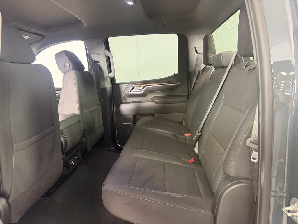 Used 2025 Chevrolet Silverado 1500 LT RWD image 20