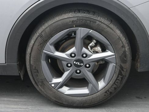 Used 2025 Kia K4 FWD image 13