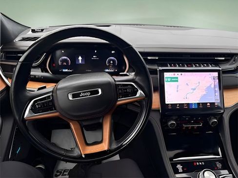 Used 2022 Jeep Grand Cherokee Summit image 9