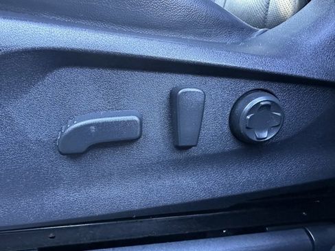 Used 2023 Subaru Ascent Touring image 19