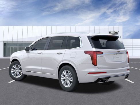 New 2025 Cadillac XT6 Luxury image 3