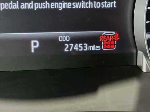 Used 2025 Toyota Highlander LE image 19