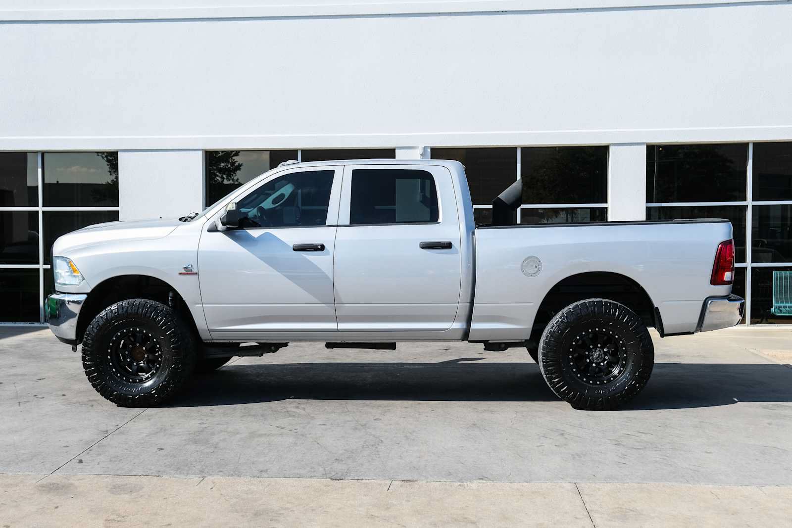 Used 2014 RAM 2500 Tradesman w/ Chrome Appearance Group AWD/4WD image 18