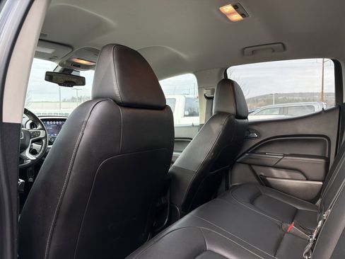 Used 2017 GMC Canyon SLT w/ Driver Alert Package image 29