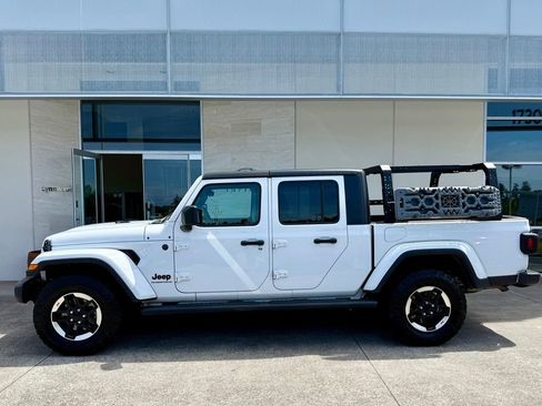 Used 2023 Jeep Gladiator Sport AWD/4WD image 2