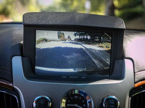 Used 2010 Cadillac CTS Premium image 35