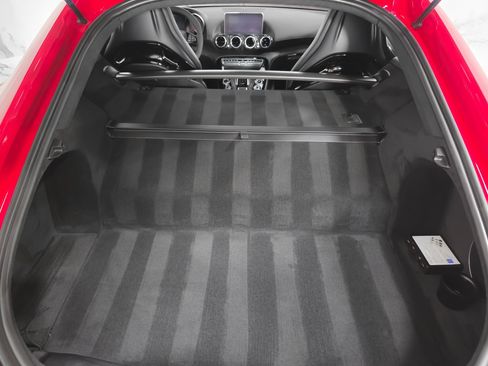 Used 2018 Mercedes-Benz AMG GT C image 3