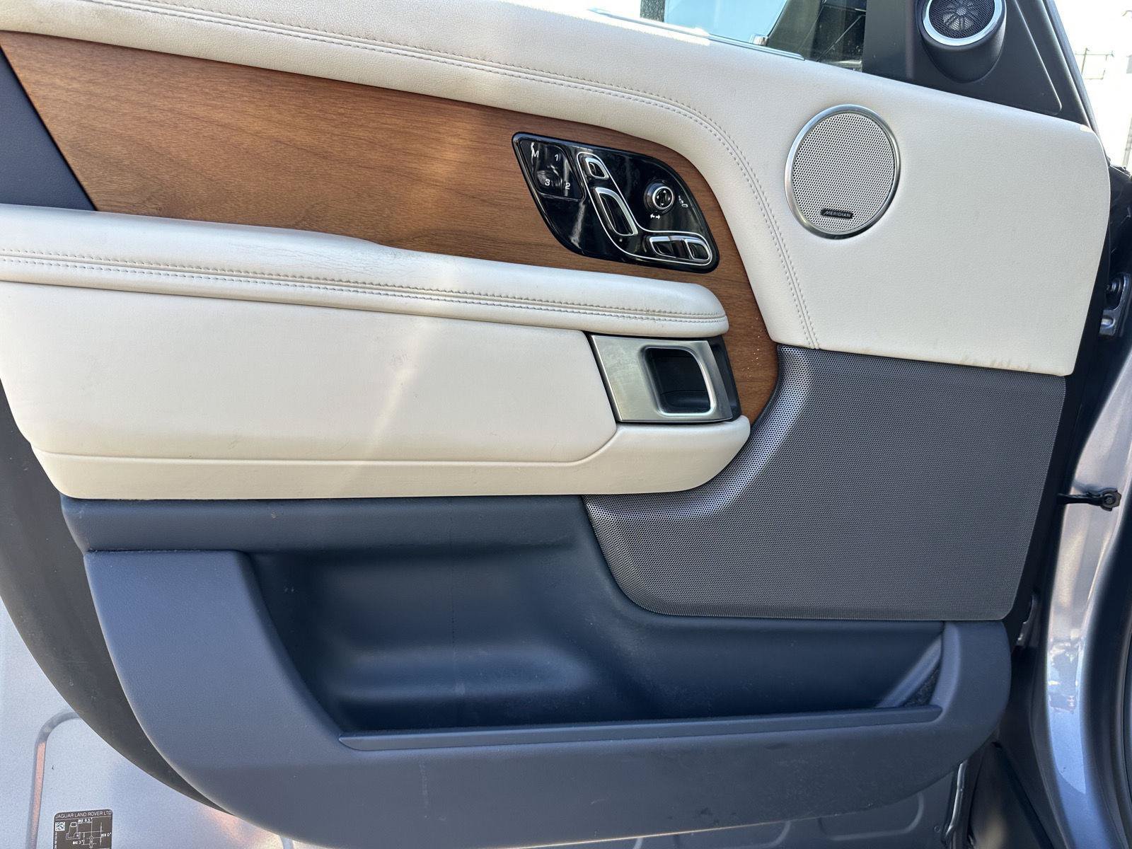 Used 2019 Land Rover Range Rover HSE AWD/4WD image 10