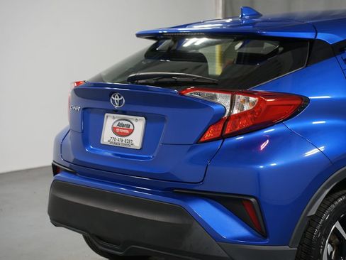 Used 2018 Toyota C-HR XLE image 9