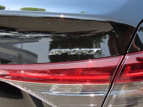 Used 2025 Honda Civic Sport image 8