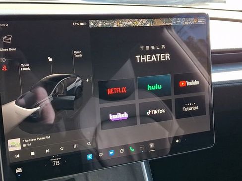 Used 2026 Tesla Model Y Long Range image 23