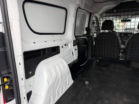 Used 2022 RAM ProMaster City Tradesman image 19