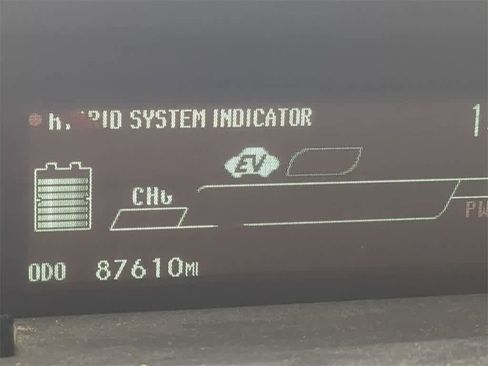 Used 2014 Toyota Prius Four image 22