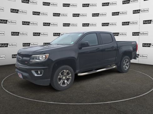 Used 2018 Chevrolet Colorado Z71 image 2