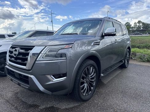 Used 2024 Nissan Armada Platinum w/ Captain's Chairs Package RWD image 6
