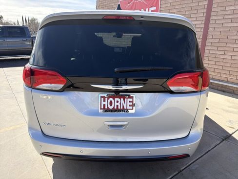 New 2026 Chrysler Voyager LX image 4