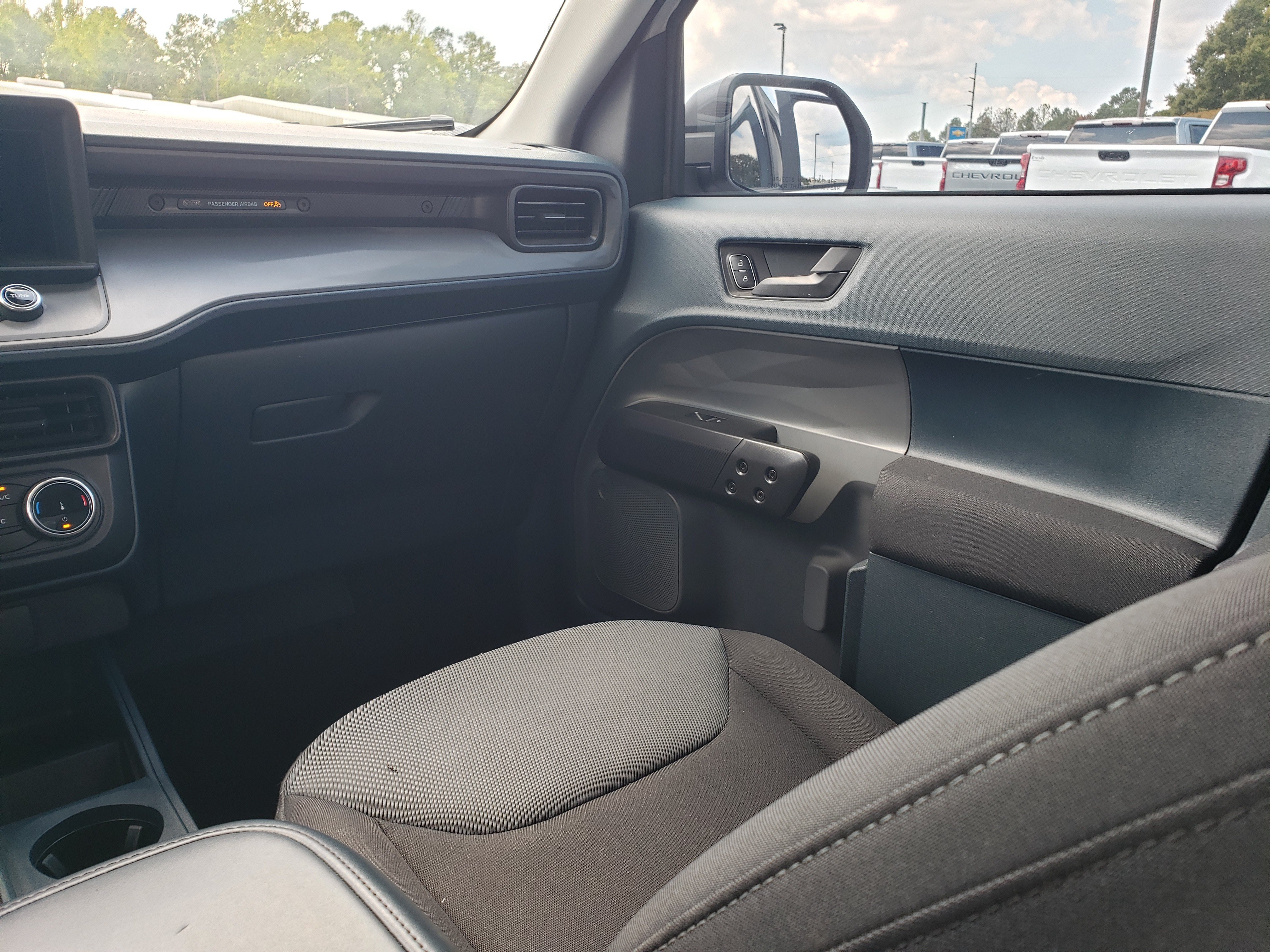 Used 2024 Ford Maverick XL FWD image 33