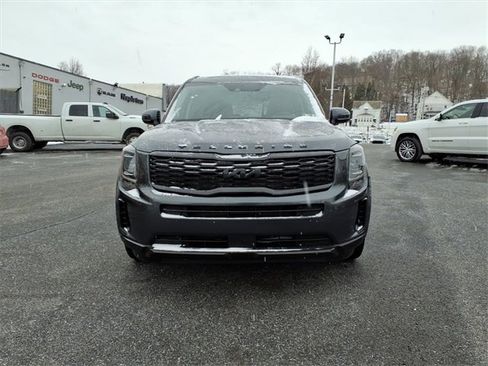 Used 2022 Kia Telluride S image 2